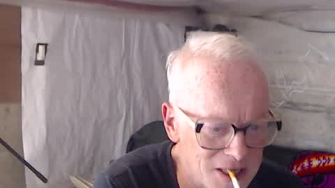 Snapshot of decarabas22 chatting on 07/29/26, 03:15 decarabas22 online show from 07/29/26, 03:15