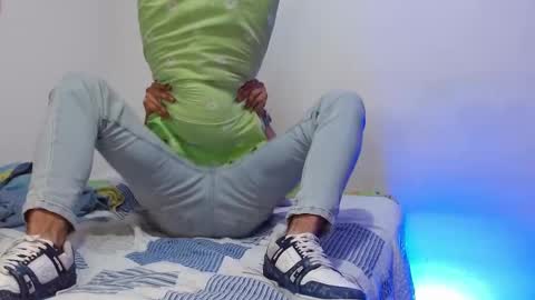 Snapshot of deconrios chatting on 12/07/24, 02:20 Santiago online show from 12/07/24, 02:20