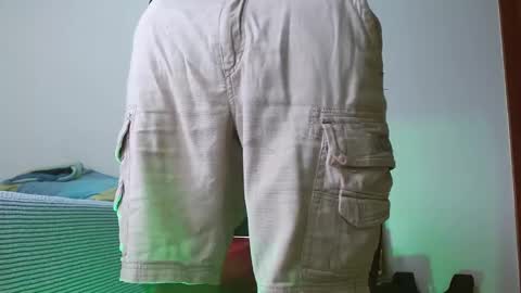 Snapshot of deconrios chatting on 12/29/24, 08:37 Santiago online show from 12/29/24, 08:37