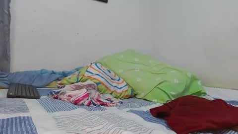 Snapshot of deconrios chatting on 02/07/25, 04:06 Santiago online show from 02/07/25, 04:06