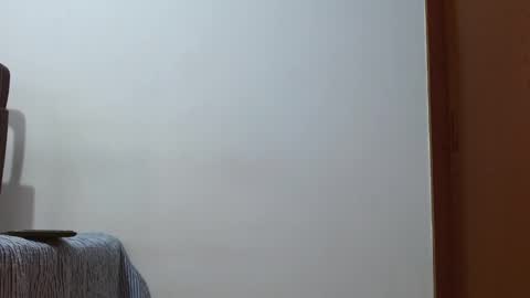 Snapshot of deconrios chatting on 02/28/25, 09:44 Santiago online show from 02/28/25, 09:44