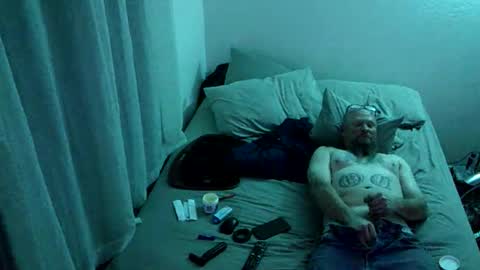 Snapshot of decoyx5o5 chatting on 02/10/26, 03:10 decoyx5o5 online show from 02/10/26, 03:10