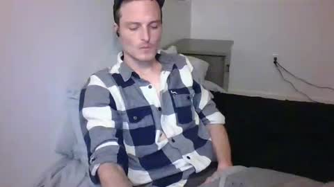 Snapshot of dee4dayz19 chatting on 10/31/25, 02:01 Dee4dayz online show from 10/31/25, 02:01