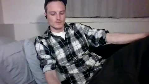 Snapshot of dee4dayz19 chatting on 02/15/26, 02:19 Dee4dayz online show from 02/15/26, 02:19