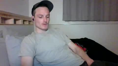 Snapshot of dee4dayz19 chatting on 02/18/26, 03:24 Dee4dayz online show from 02/18/26, 03:24