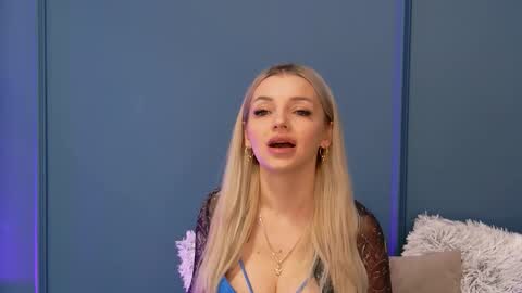 DeeaVIP online show from 02/14/26, 06:43