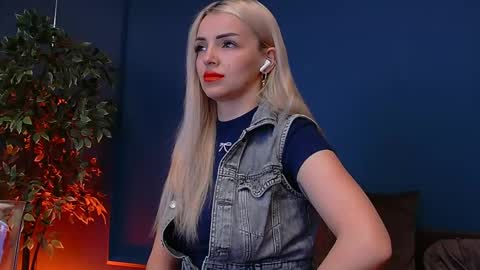 DeeaVIP online show from 04/21/26, 04:52