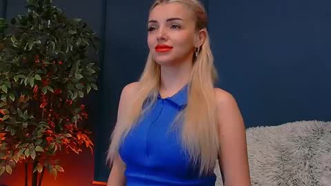 DeeaVIP online show from 04/24/26, 05:21