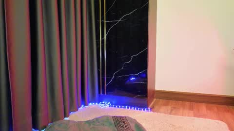 Snapshot of deedeedoll chatting on 11/15/25, 01:25 deedeedoll online show from 11/15/25, 01:25