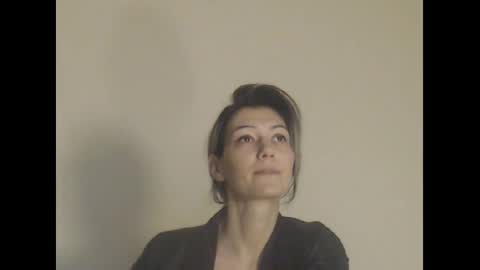Snapshot of deelightfull chatting on 12/24/24, 11:38 Deelightfull online show from 12/24/24, 11:38