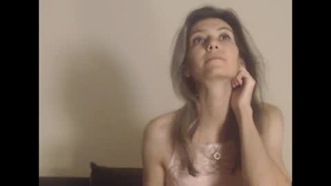 Snapshot of deelightfull chatting on 10/09/25, 04:38 Deelightfull online show from 10/09/25, 04:38