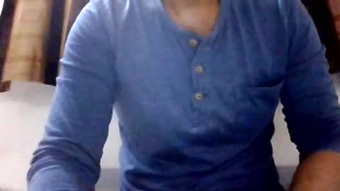 Snapshot of deepak4ualways chatting on 10/31/25, 05:25 sandy4umylove2014 online show from 10/31/25, 05:25