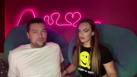 Snapshot of deeplookscouple chatting on 09/11/25, 03:12 deeplookscouple online show from 09/11/25, 03:12