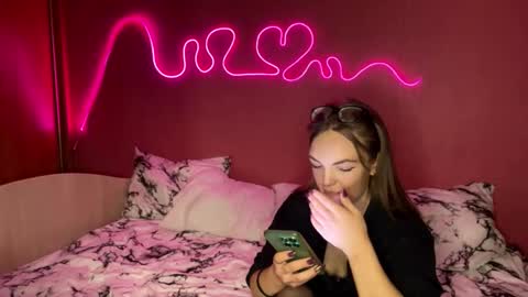 Snapshot of deeplookscouple chatting on 10/03/25, 01:41 deeplookscouple online show from 10/03/25, 01:41