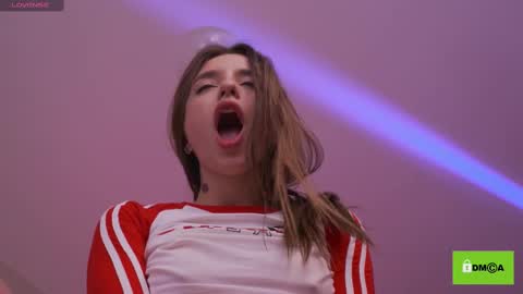 Snapshot of deeptalkss_ chatting on 02/12/25, 11:29 Eva online show from 02/12/25, 11:29