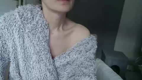 KamiDevi online show from 10/27/25, 02:43