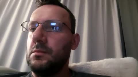 Snapshot of defaktor chatting on 09/12/25, 08:09 Nemron online show from 09/12/25, 08:09