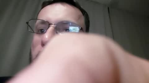 Snapshot of defaktor chatting on 11/28/25, 10:45 Nemron online show from 11/28/25, 10:45