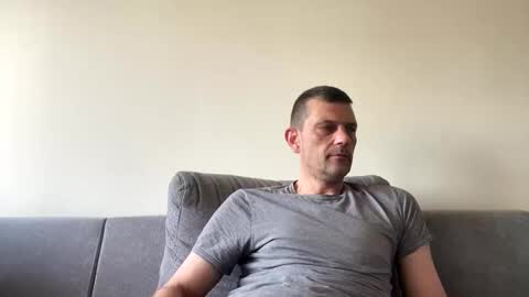 Defloy online show from 11/16/25, 09:15