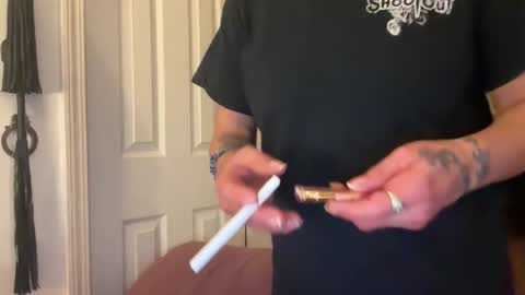 Tori online show from 11/28/25, 05:21