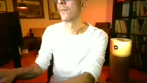 Luka Magic online show from 11/23/25, 10:20