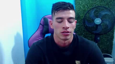 Snapshot of deiby_baby chatting on 12/20/24, 06:50 DEIBY online show from 12/20/24, 06:50