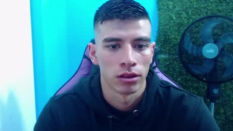 Snapshot of deiby_baby chatting on 12/21/24, 08:43 DEIBY online show from 12/21/24, 08:43