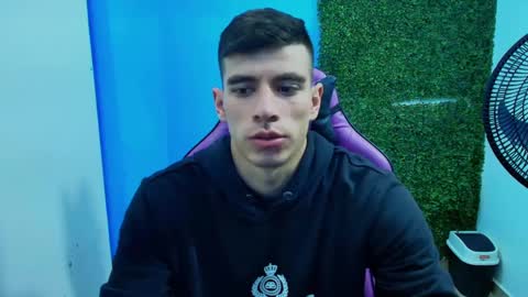 Snapshot of deiby_baby chatting on 01/16/25, 10:34 DEIBY online show from 01/16/25, 10:34