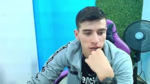 Snapshot of deiby_baby chatting on 02/07/25, 09:58 DEIBY online show from 02/07/25, 09:58