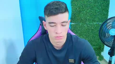 Snapshot of deiby_baby chatting on 02/12/25, 03:07 DEIBY online show from 02/12/25, 03:07