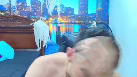 Snapshot of deiby_baby chatting on 10/15/25, 11:27 DEIBY online show from 10/15/25, 11:27