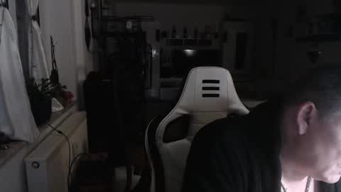 deinprinz2312 online show from 12/08/24, 04:57