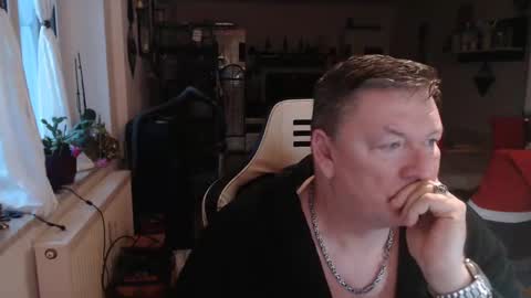 deinprinz2312 online show from 12/09/24, 07:17