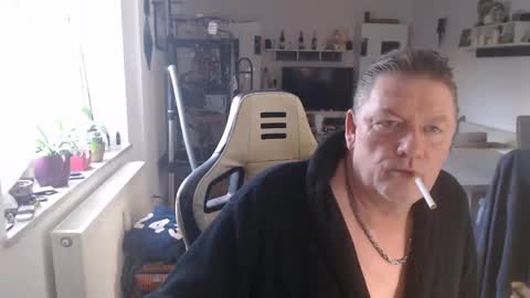 deinprinz2312 online show from 03/04/25, 06:37