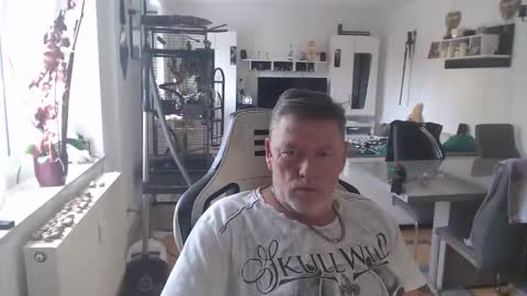 deinprinz2312 online show from 10/20/25, 12:38