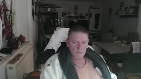 deinprinz2312 online show from 12/01/25, 04:39