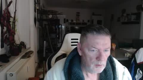 deinprinz2312 online show from 02/04/26, 06:30