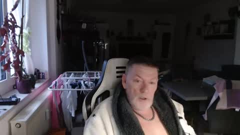 deinprinz2312 online show from 02/10/26, 06:50