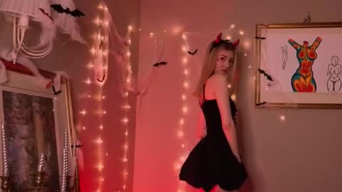 Adla online show from 10/31/25, 08:32