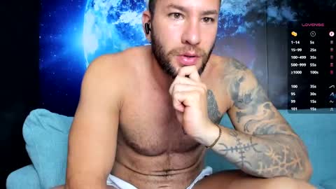 Snapshot of delessandro_world chatting on 03/11/25, 04:32 Delessandro online show from 03/11/25, 04:32
