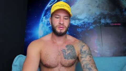 Delessandro online show from 04/04/26, 01:26