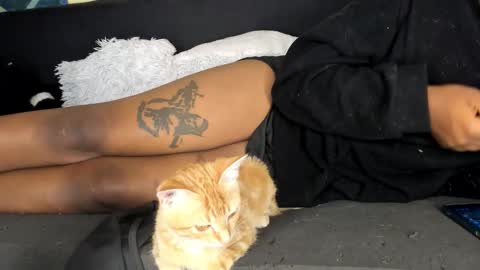 deli_la online show from 02/09/26, 06:01