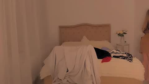 deliadelicious online show from 02/21/25, 10:17