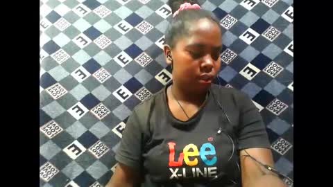 deliah712909 online show from 11/05/25, 04:56