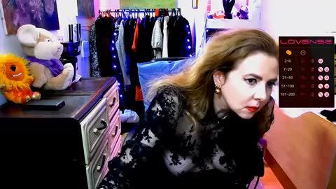 Delicacat online show from 12/31/24, 07:51