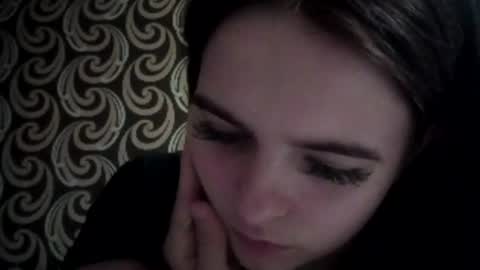 Snapshot of deliciastombaugh chatting on 06/22/26, 06:32 Kiki online show from 06/22/26, 06:32