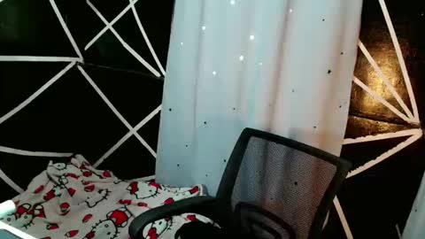 Snapshot of delicious_cum_girlxx chatting on 09/17/25, 11:28 delicious_cum_girlxx online show from 09/17/25, 11:28