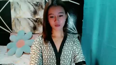 Snapshot of delicious_cum_girlxx chatting on 11/19/25, 05:40 delicious_cum_girlxx online show from 11/19/25, 05:40