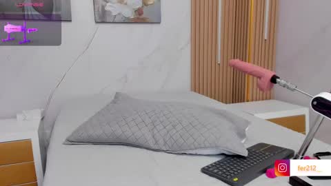 Snapshot of delicious_girl4u_ chatting on 02/18/25, 01:11 Natalia online show from 02/18/25, 01:11