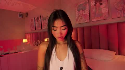 Snapshot of delicious_girl4u_ chatting on 11/15/25, 03:48 Natalia online show from 11/15/25, 03:48